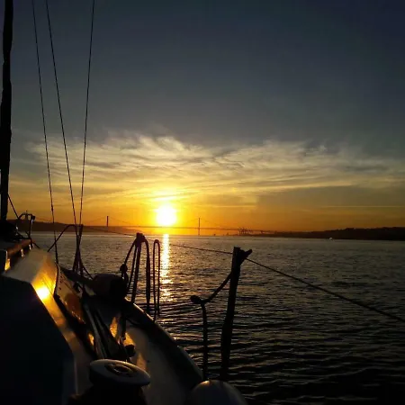 Båthotell Love Boat With A Tour